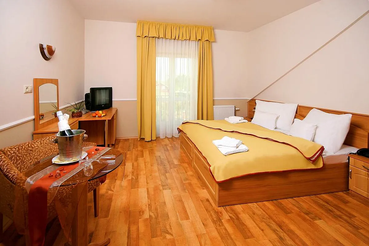 Nefelejcs Hotel Mezőkövesd