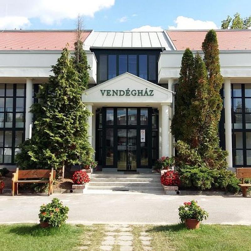 Hotel Club Tisza Lakitelek