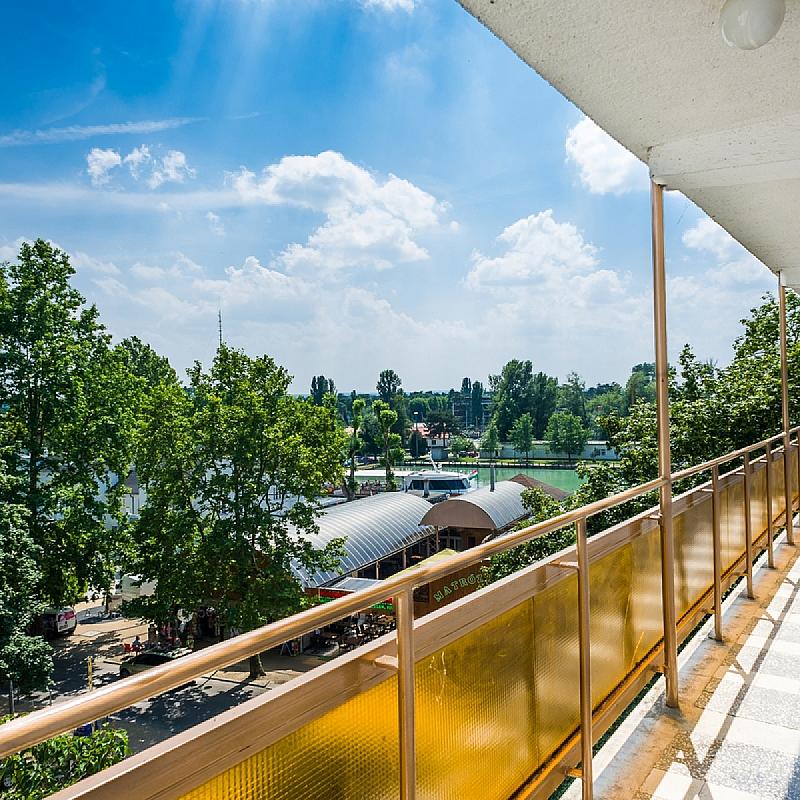 CE Napfény Hotel Siófok