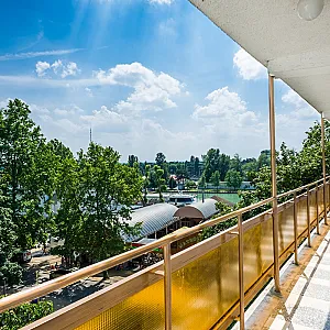 CE Napfény Hotel Siófok