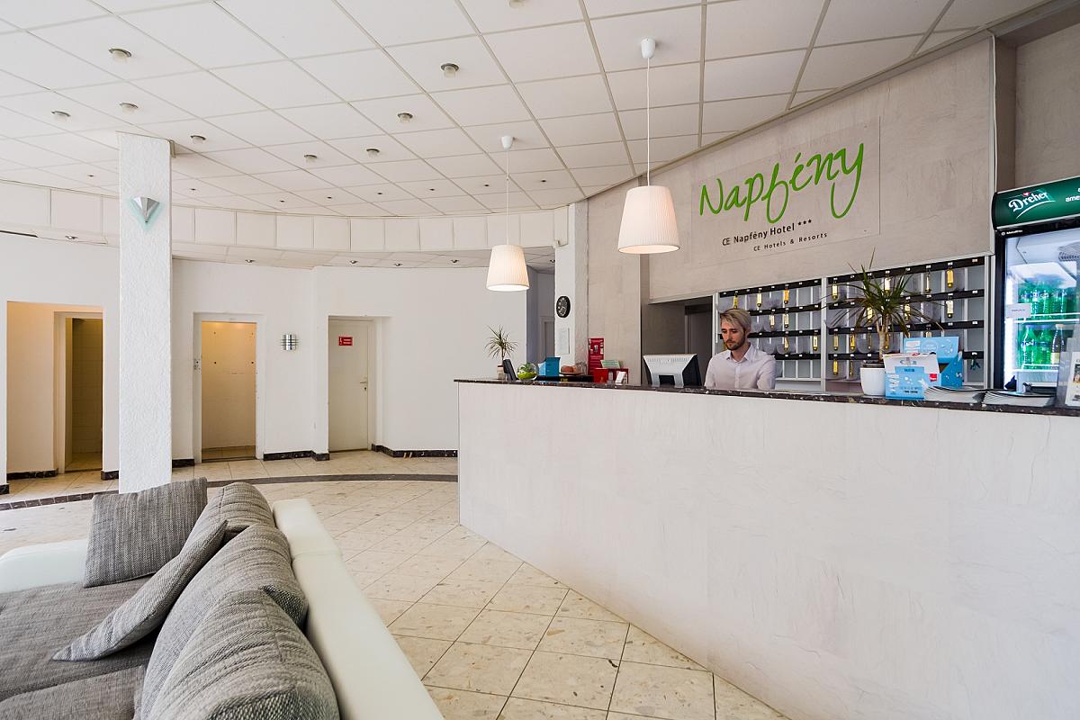 CE Napfény Hotel Siófok