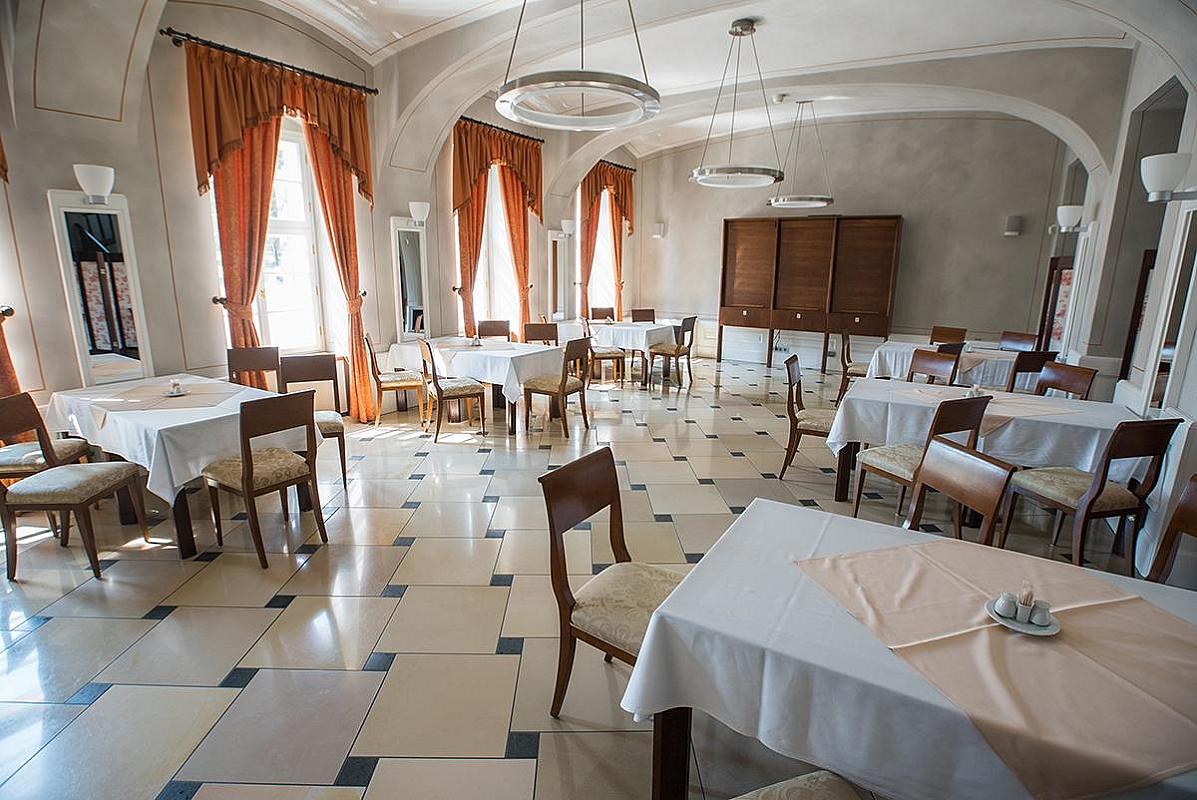 Erzsébet Nagy Szálloda Paks