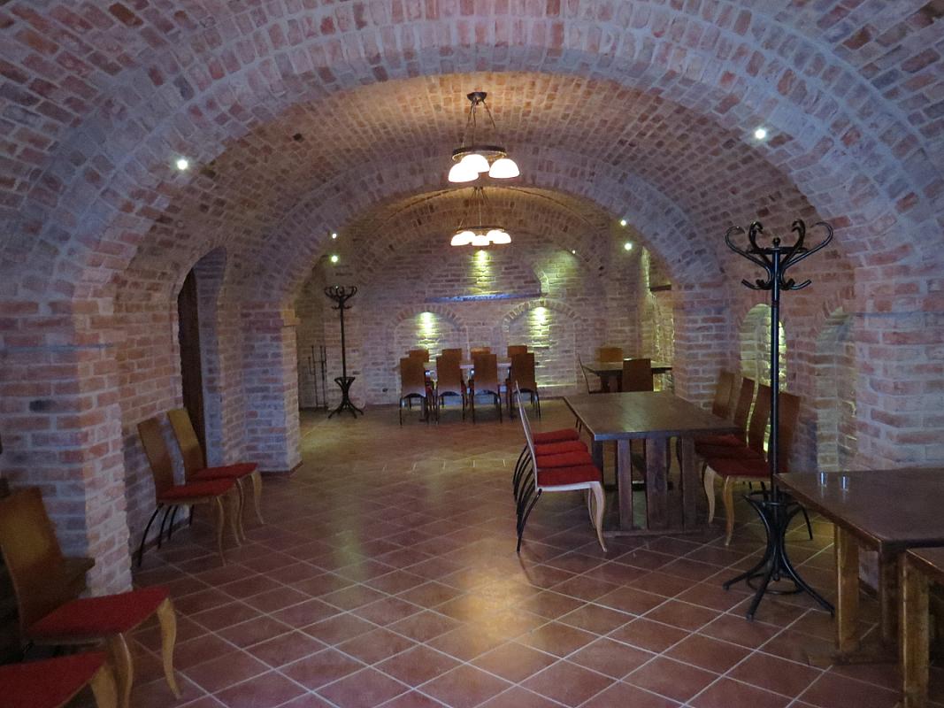 Merlot Borhotel és Látványpince Edelény