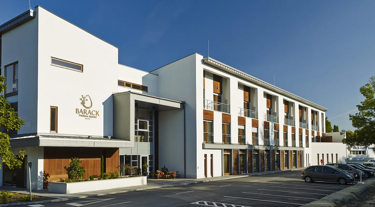 Barack Thermal Resort