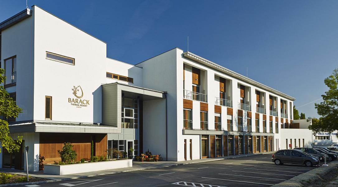 Barack Thermal Resort