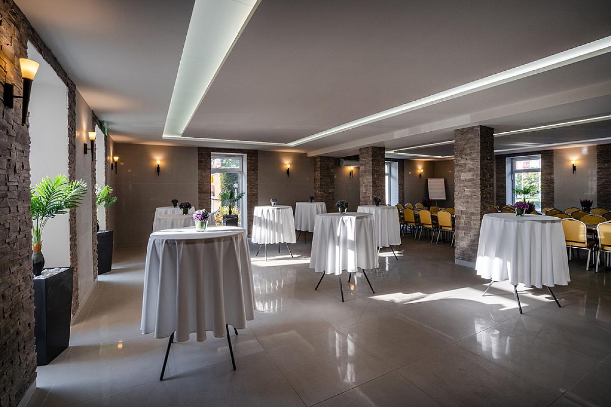 Hotel Garzon Plaza Győr