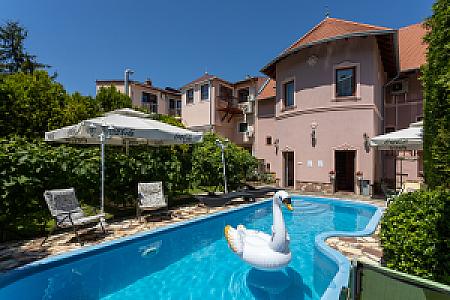 Illés Hotel és Stüszi Vadász Étterem Szeged