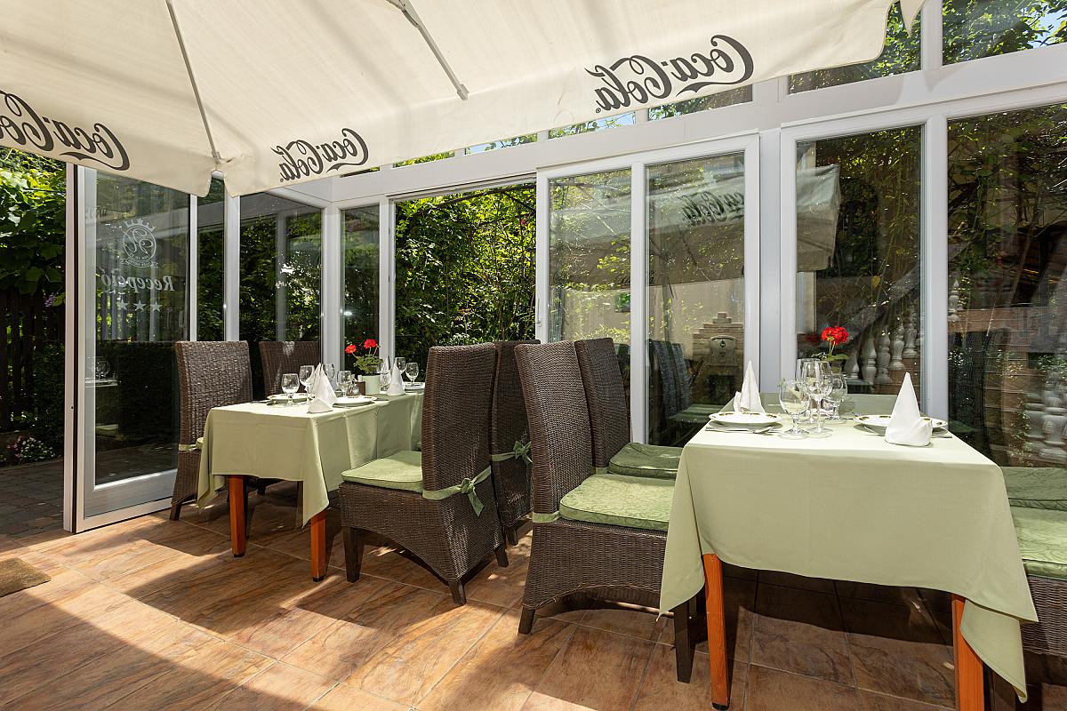 Illés Hotel és Stüszi Vadász Étterem Szeged