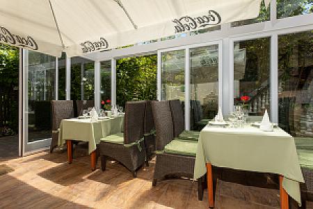 Illés Hotel és Stüszi Vadász Étterem Szeged