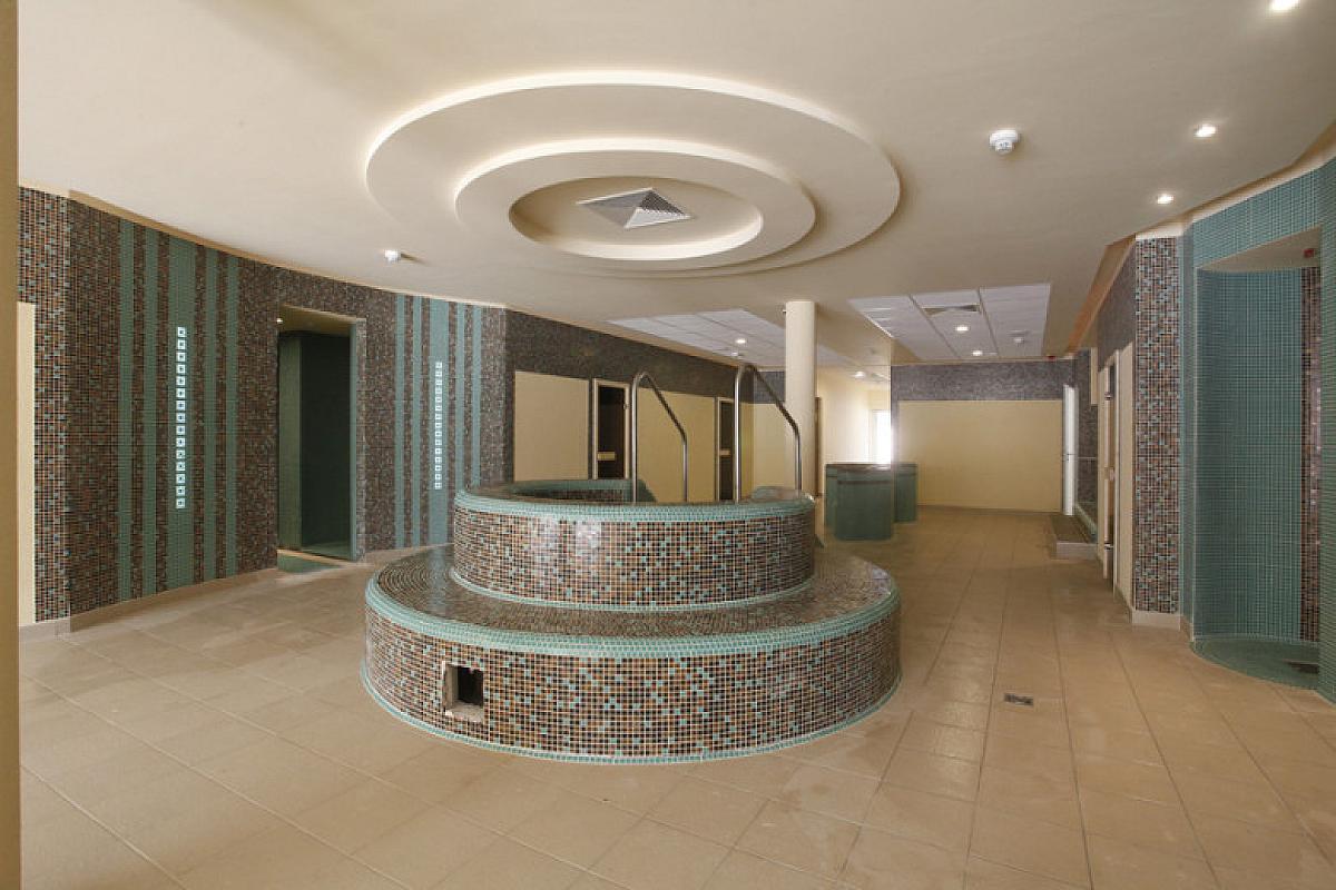 Barack Thermal Resort