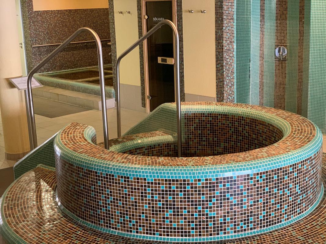 Barack Thermal Resort