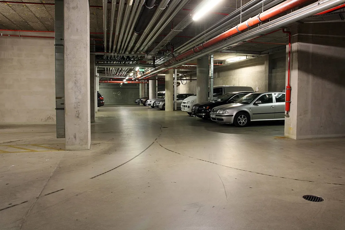 Parkolás