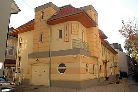 Dóm Hotel