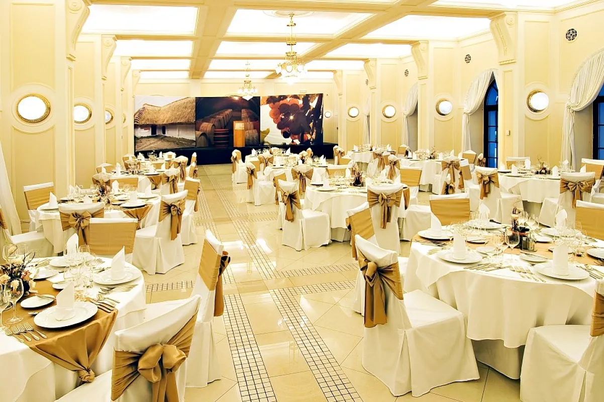 Anna Grand Hotel