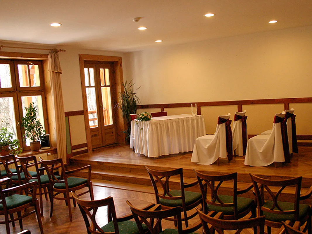 Bakony Hotel