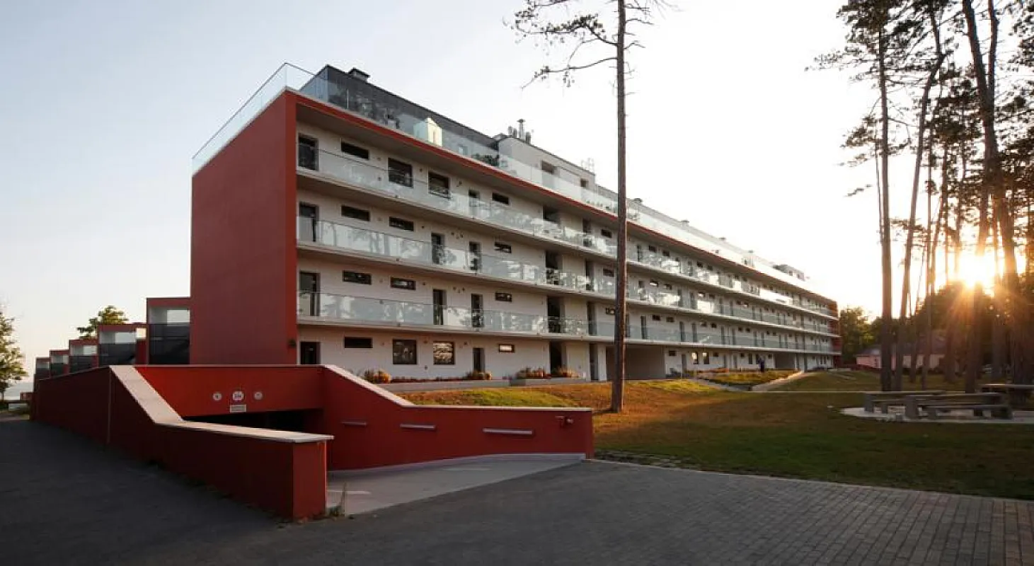 BL YachtClub & Apartments