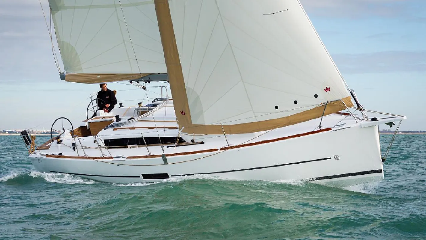 BL YachtClub & Apartments