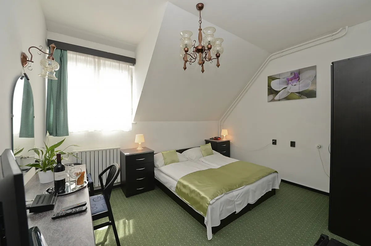 Budai Hotel