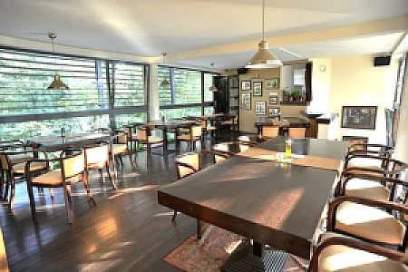 Café Ponyvaregény