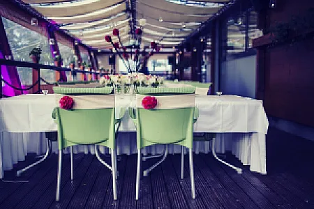 Café Ponyvaregény