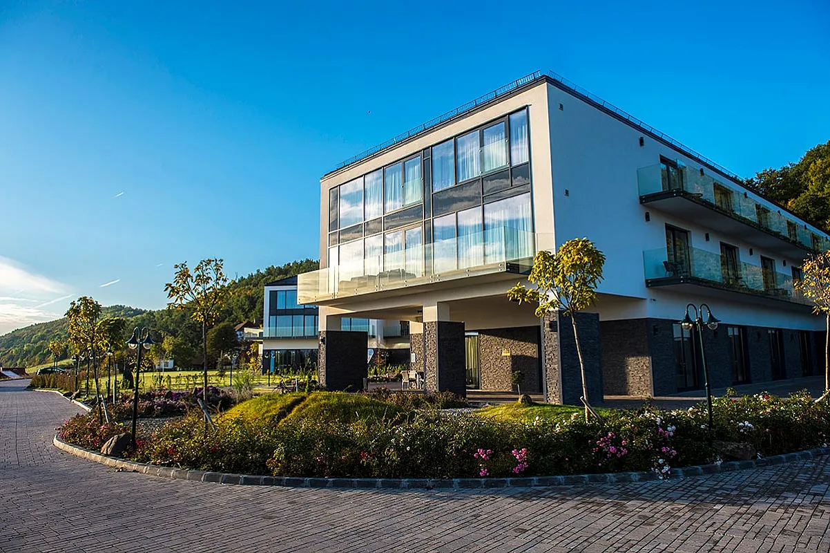 Castellum Hotel Hollókő