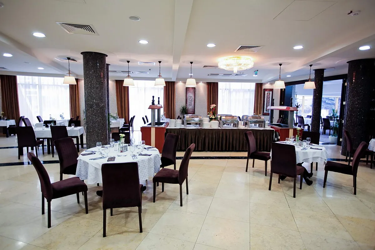 Colosseum Hotel