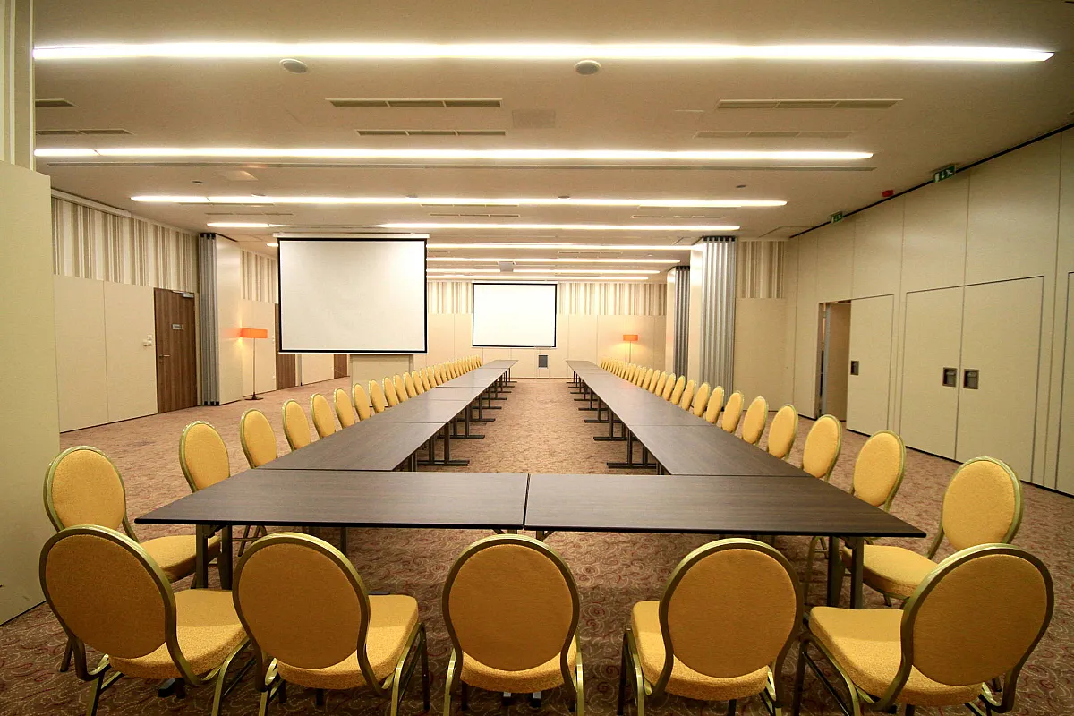 Corso Hotel Pécs