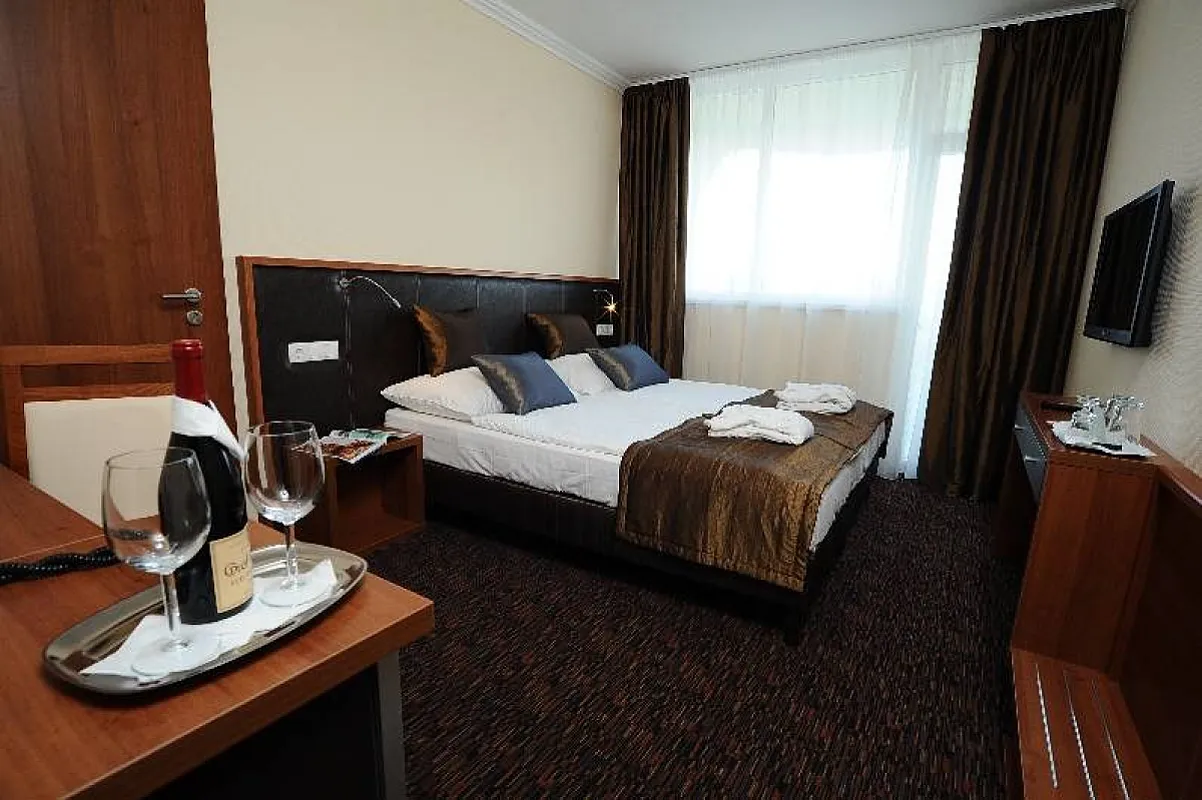 Hotel Eger & Park