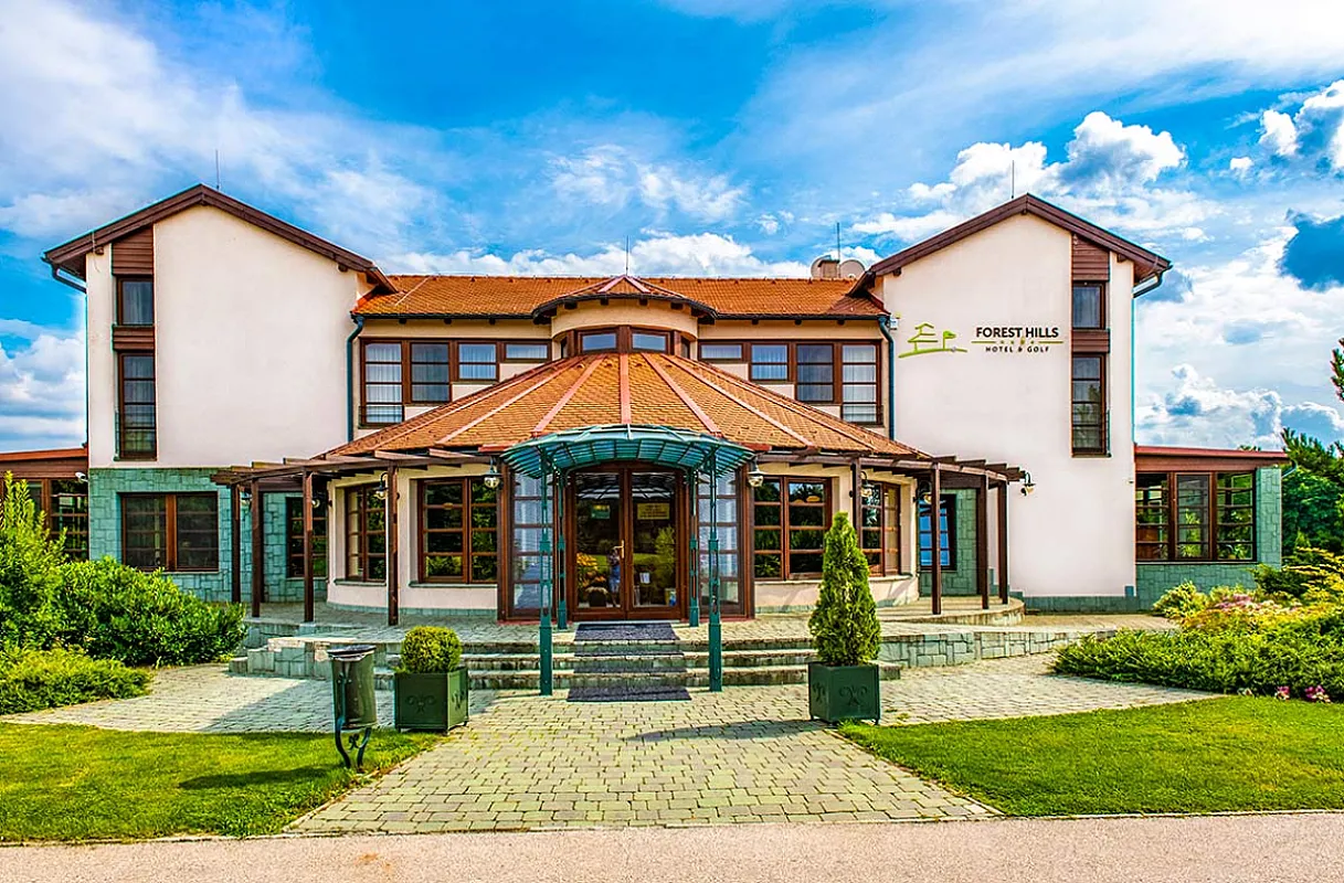 Forest Hills Hotel & Golf