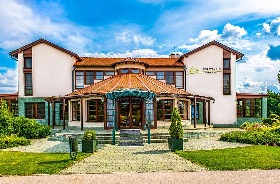 Forest Hills Hotel & Golf