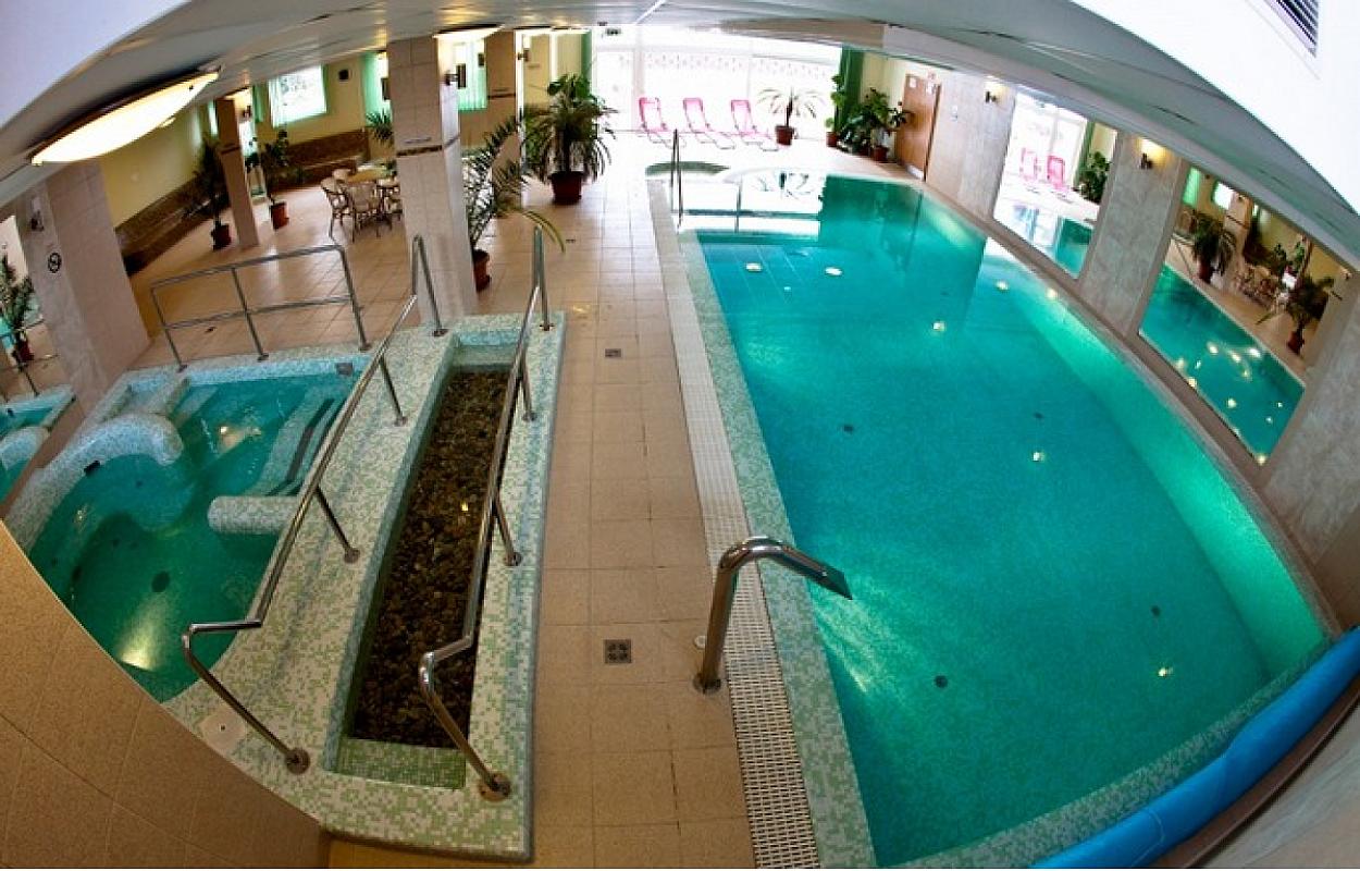 Granada Konferencia Wellness és Sport Hotel