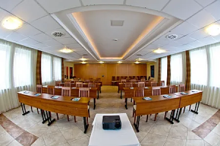 Granada Konferencia Wellness és Sport Hotel