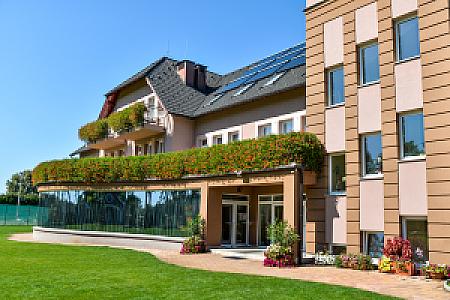 Granada Konferencia Wellness és Sport Hotel