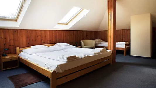 Hajnal Hotel