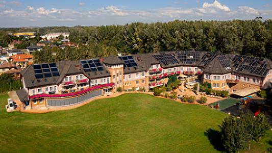 Granada Konferencia Wellness és Sport Hotel