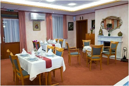 Hétkúti Wellness Hotel és Lovaspark