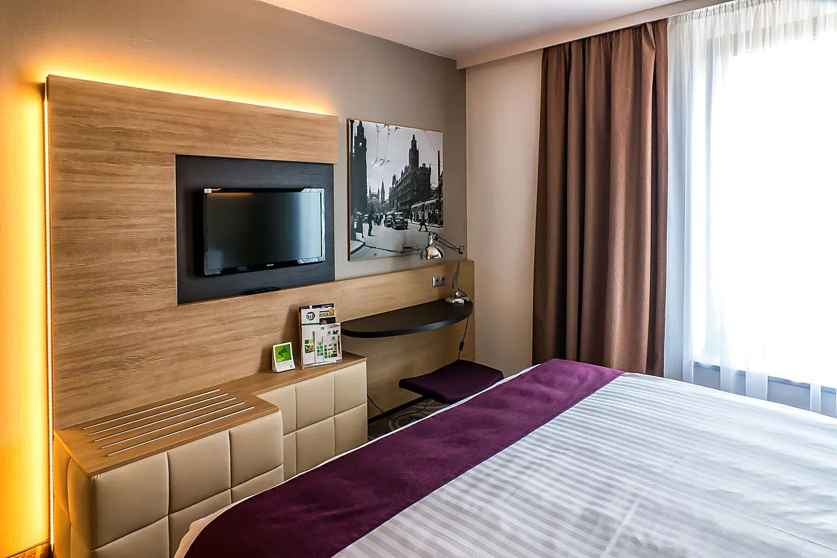 Holiday Inn
