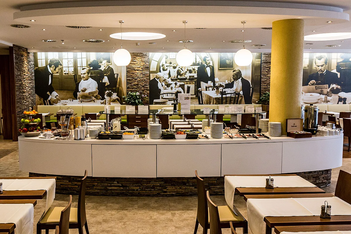 Holiday Inn