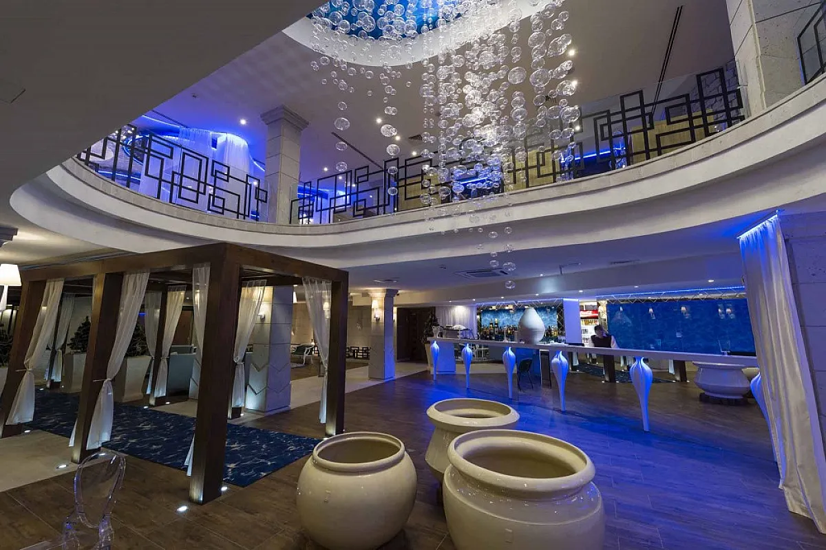 Hotel Cascade Resort & Spa