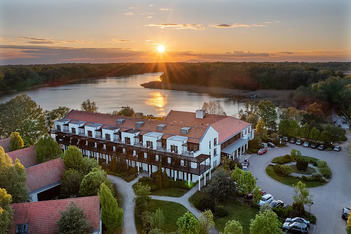 Tisza Balneum Hotel