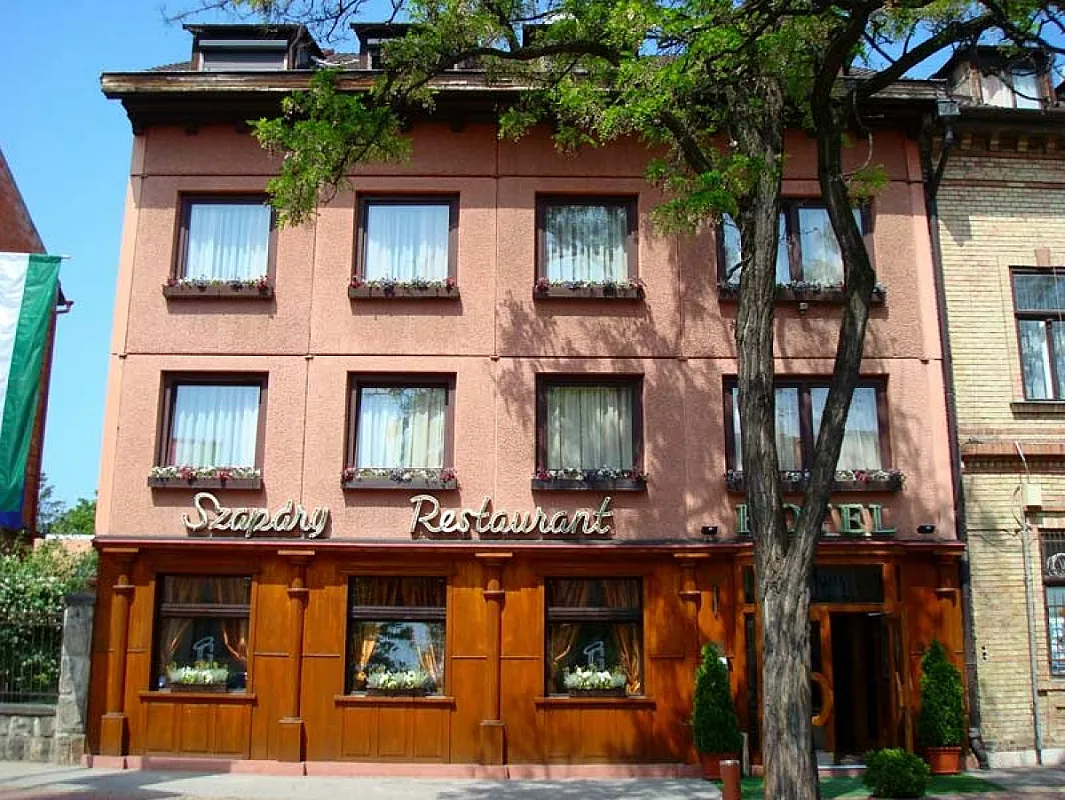 Hotel Gloria Budapest City Center