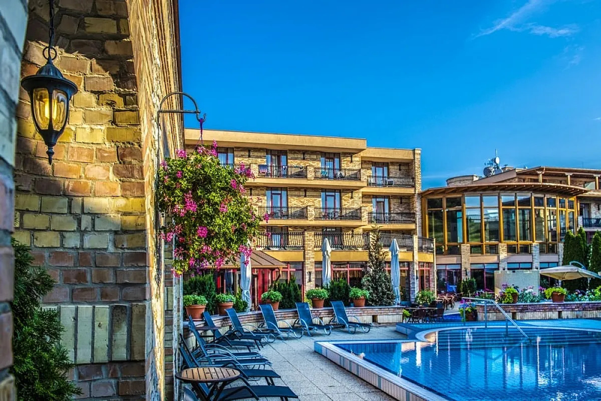 Hotel Kapitány Wellness