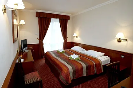 Hotel Ködmön Eger