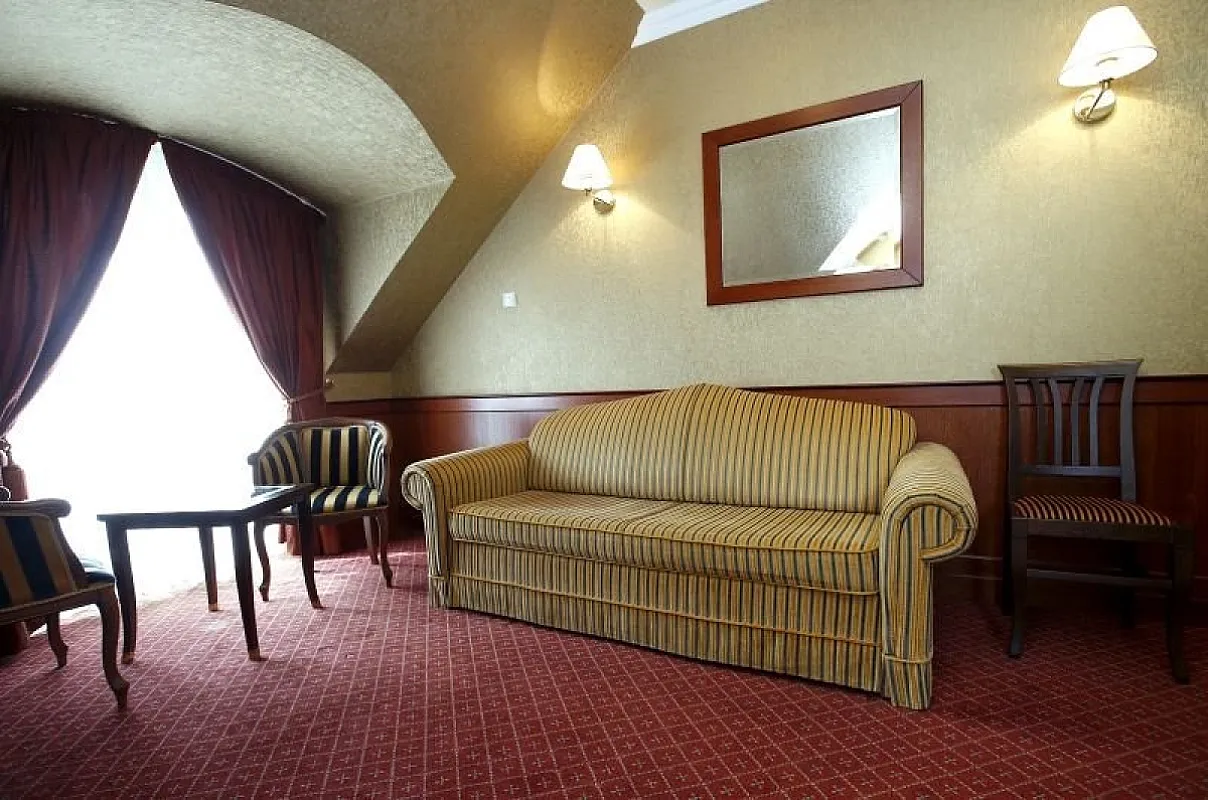 Hotel Ködmön Eger