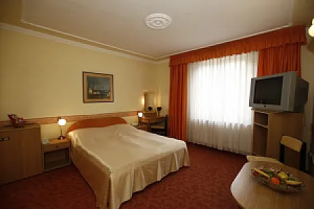 Hotel Korona Eger