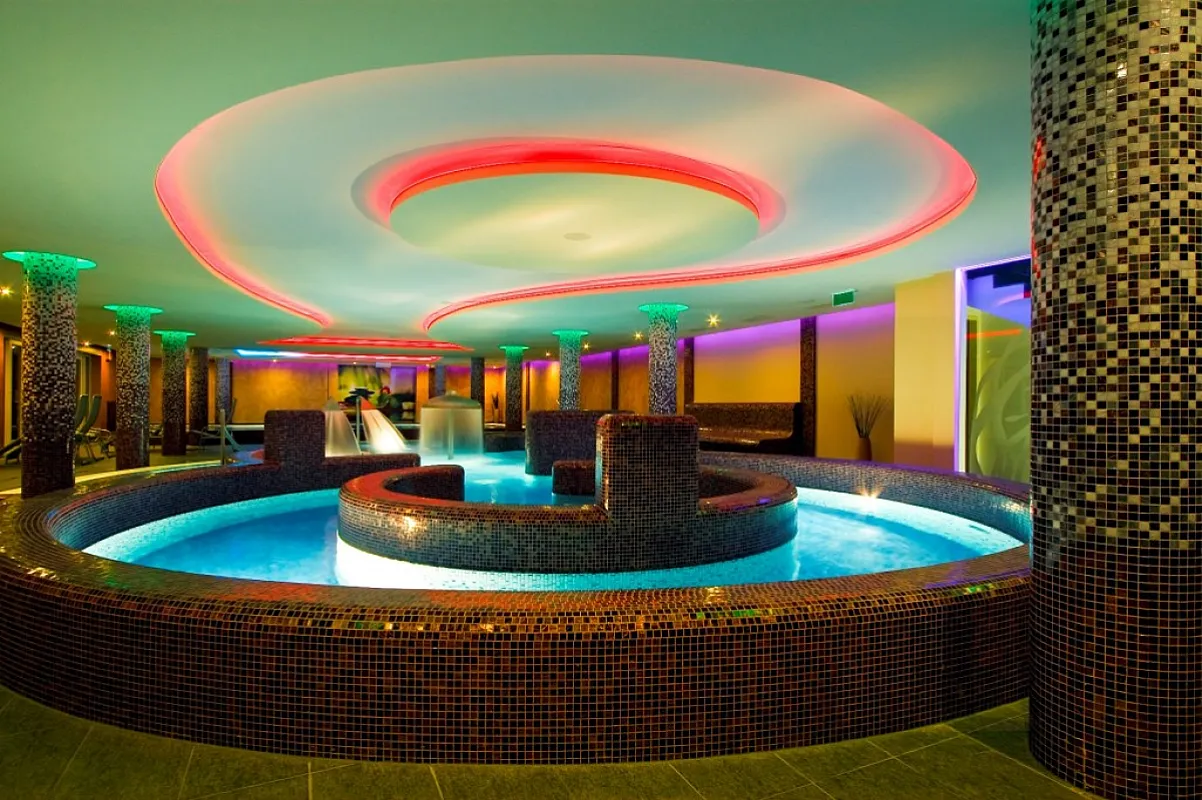 Tó Wellness Hotel