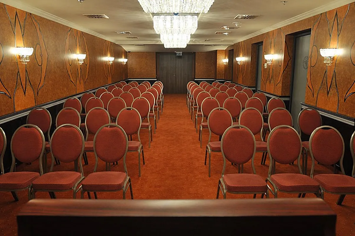 Hotel President