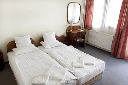 Hotel Uni