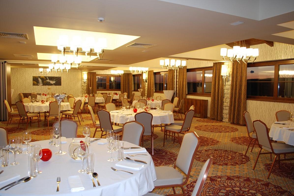 Hotel Cascade Resort & Spa