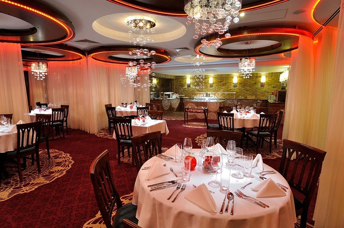 Hotel Cascade Resort & Spa